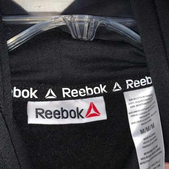 🏃🏟️🏃 Reebok Logo Large Black Hoodie 🏃🏟️🏃 - Picture 5 of 5